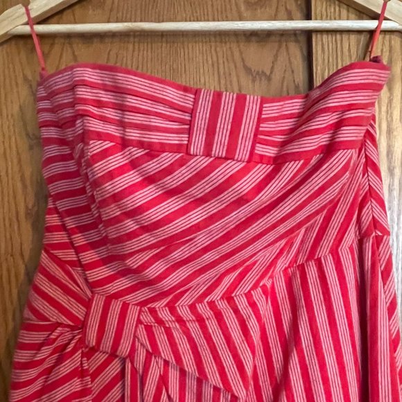 Red Strapless Wrap Design Dress - Picture 2 of 6